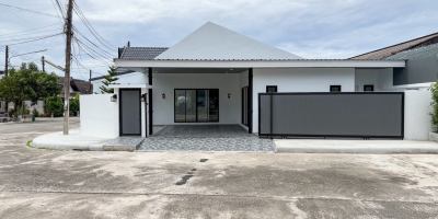 Stylish 3-Bedroom Townhouse in Prime Chalong Location