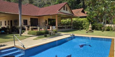 2 bedrooms Pool villa For Sale Prime Area Nai Harn Beach