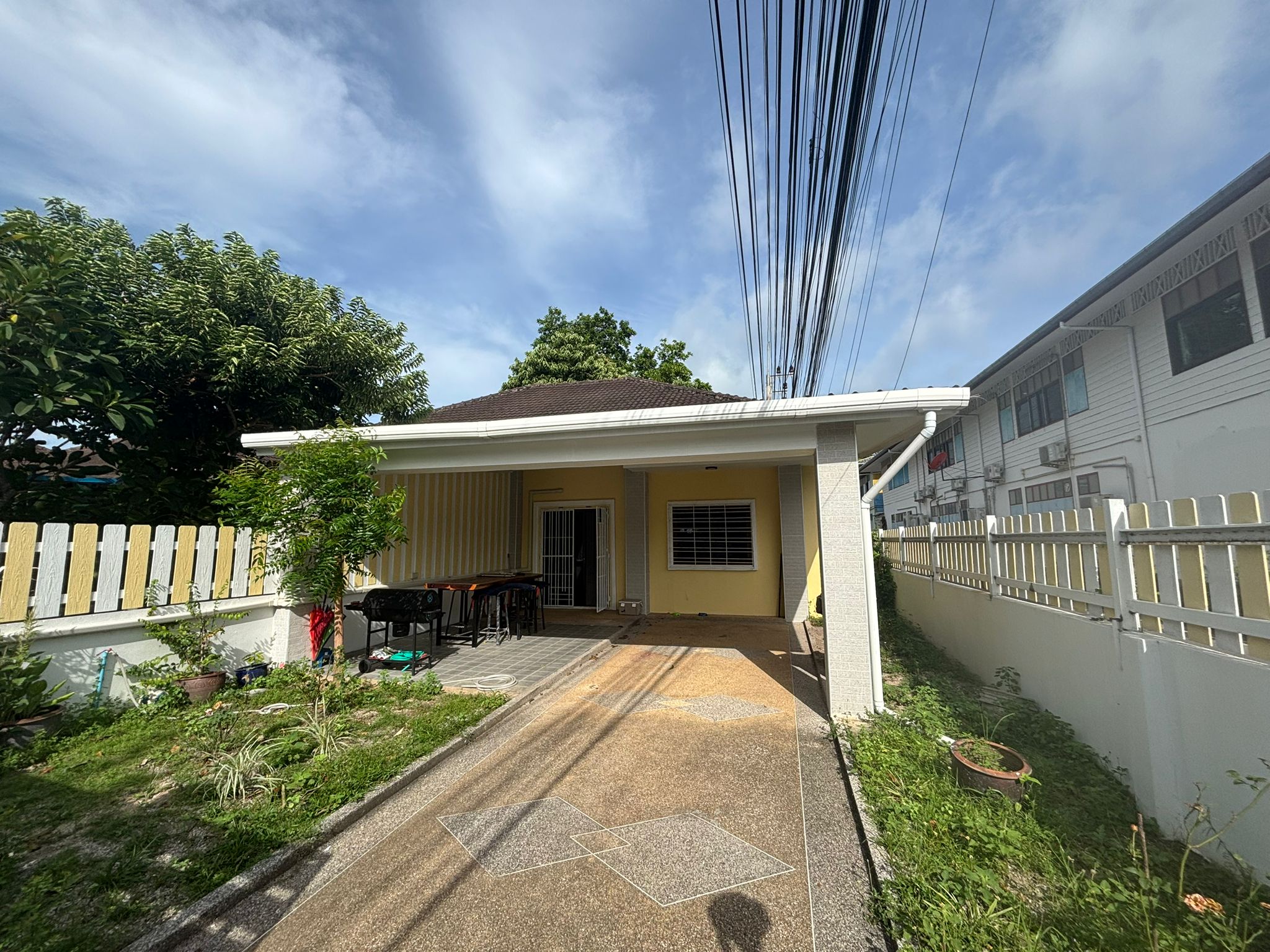 SEMIDETACHE HOUSE FOR SALE